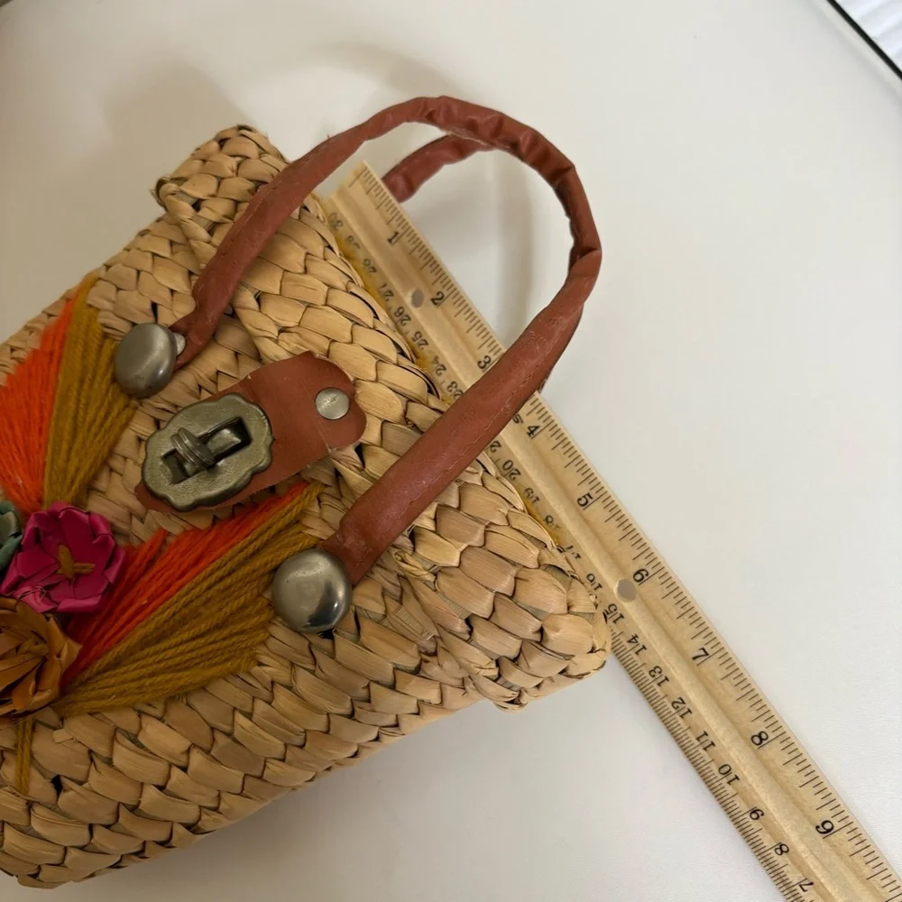VINTAGE Mexican Tourista Hand Woven Straw Mini Bag Basket turn lock - Picture 10 of 10